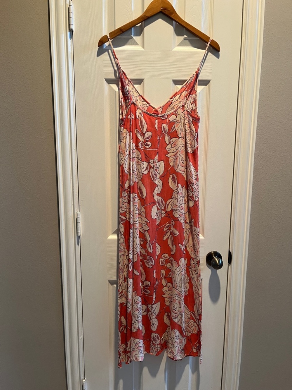 Coral Floral Slip Dress - Picture 6 of 7